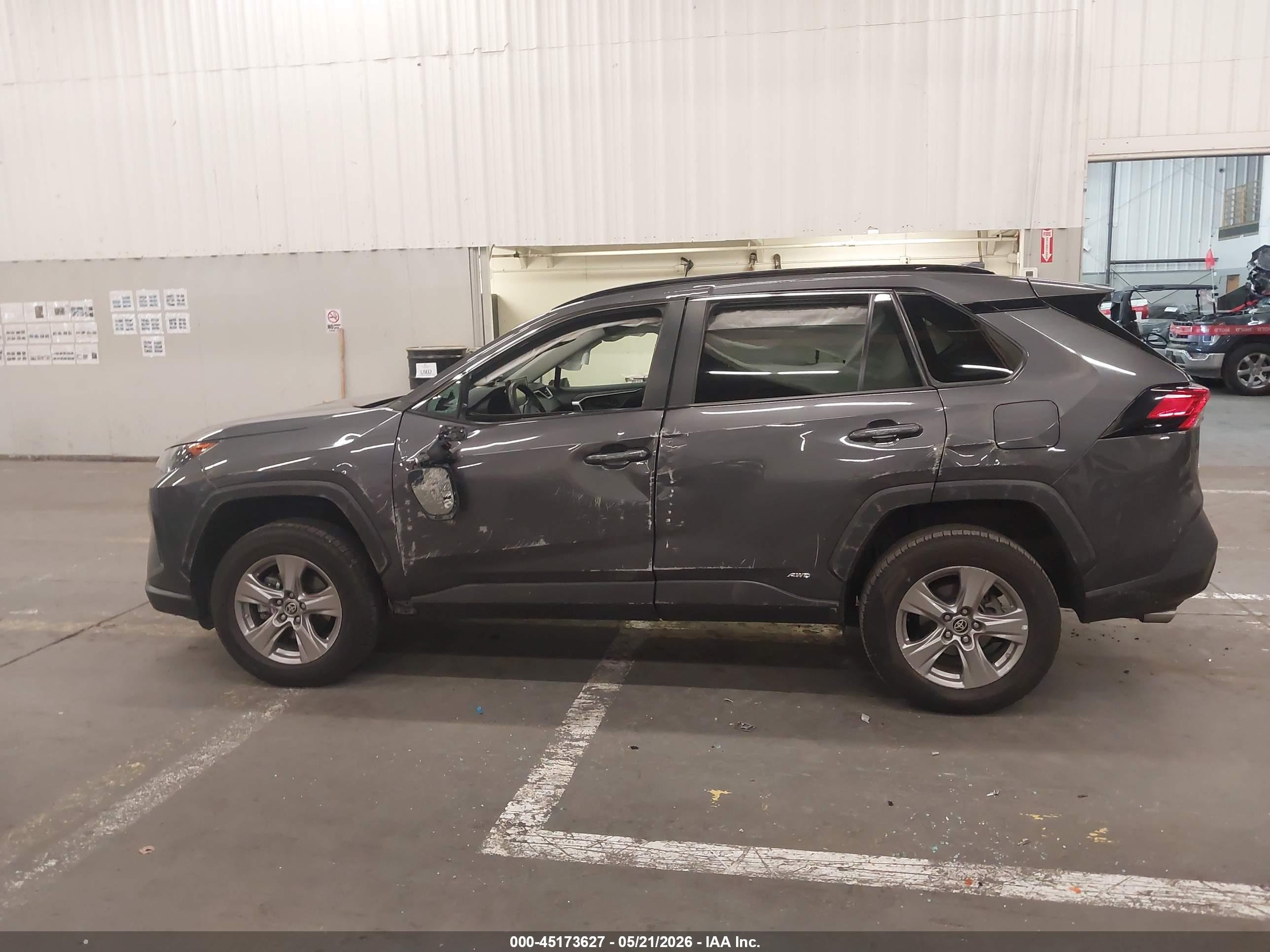 2022 TOYOTA RAV4 HYBRID LE