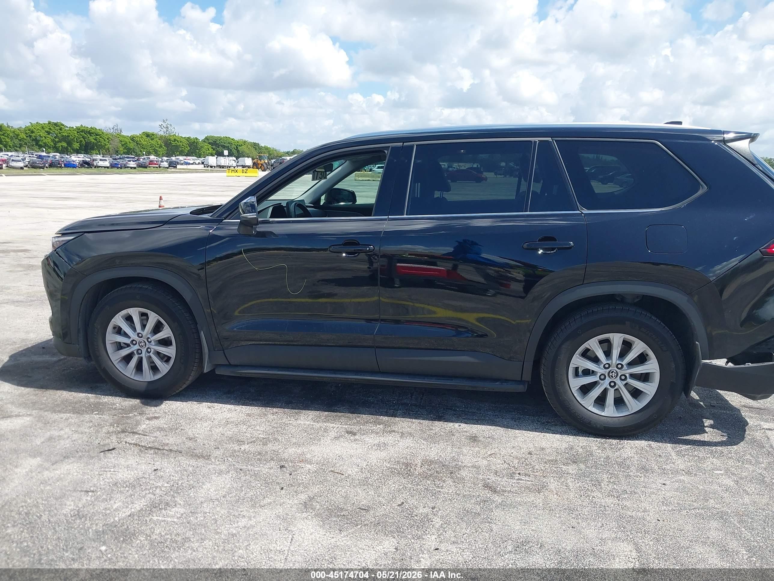 2025 TOYOTA GRAND HIGHLANDER XLE