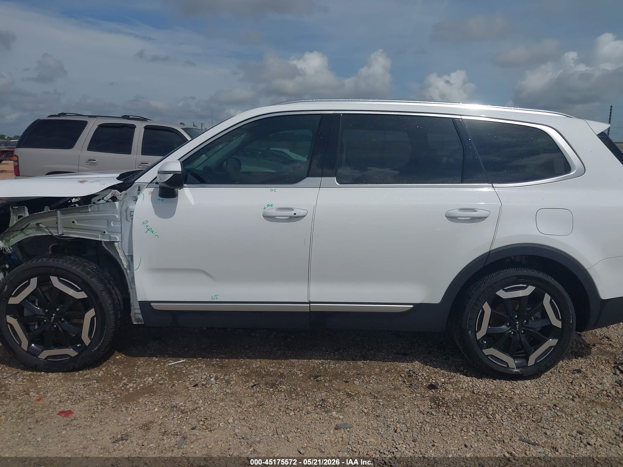 2023 KIA TELLURIDE EX