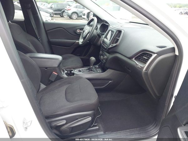 2019 JEEP CHEROKEE LATITUDE 4X4