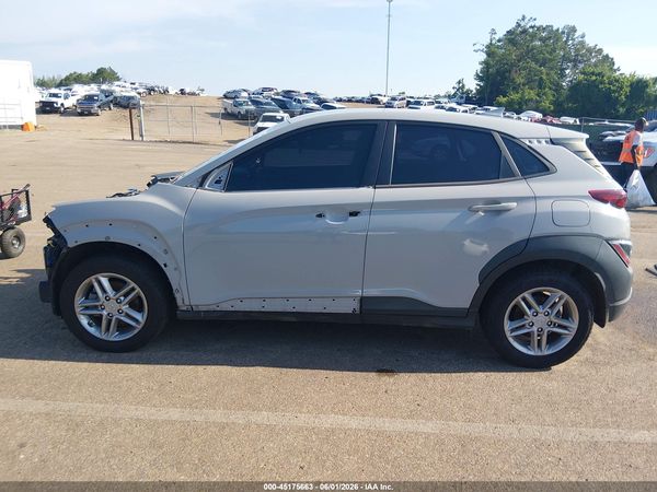 2022 HYUNDAI KONA SE