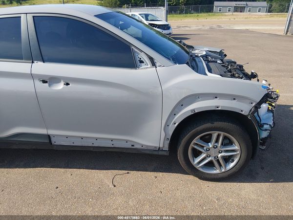 2022 HYUNDAI KONA SE