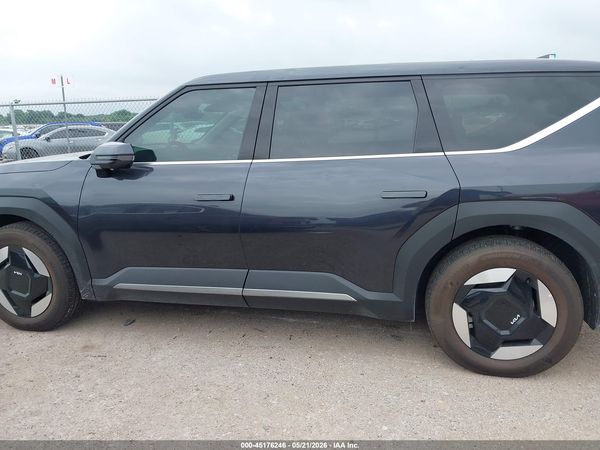 2026 KIA EV9 LIGHT LONG RANGE