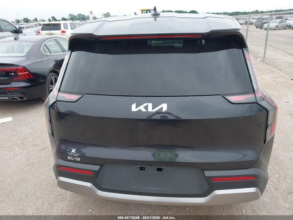 2026 KIA EV9 LIGHT LONG RANGE
