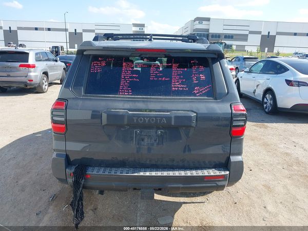 2025 TOYOTA 4RUNNER SR5