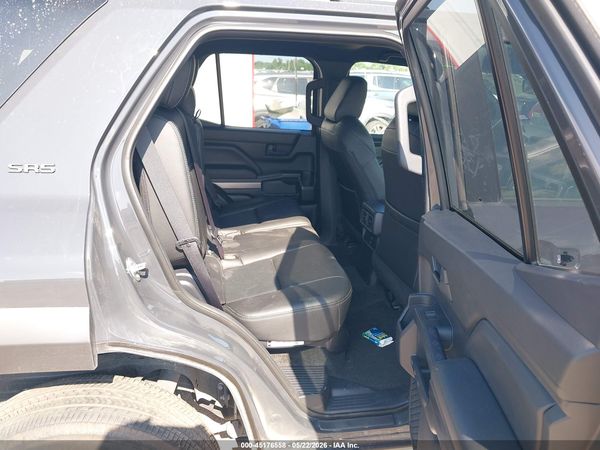 2025 TOYOTA 4RUNNER SR5