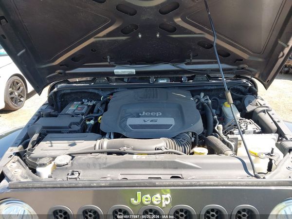 2017 JEEP WRANGLER UNLIMITED SAHARA 4X4