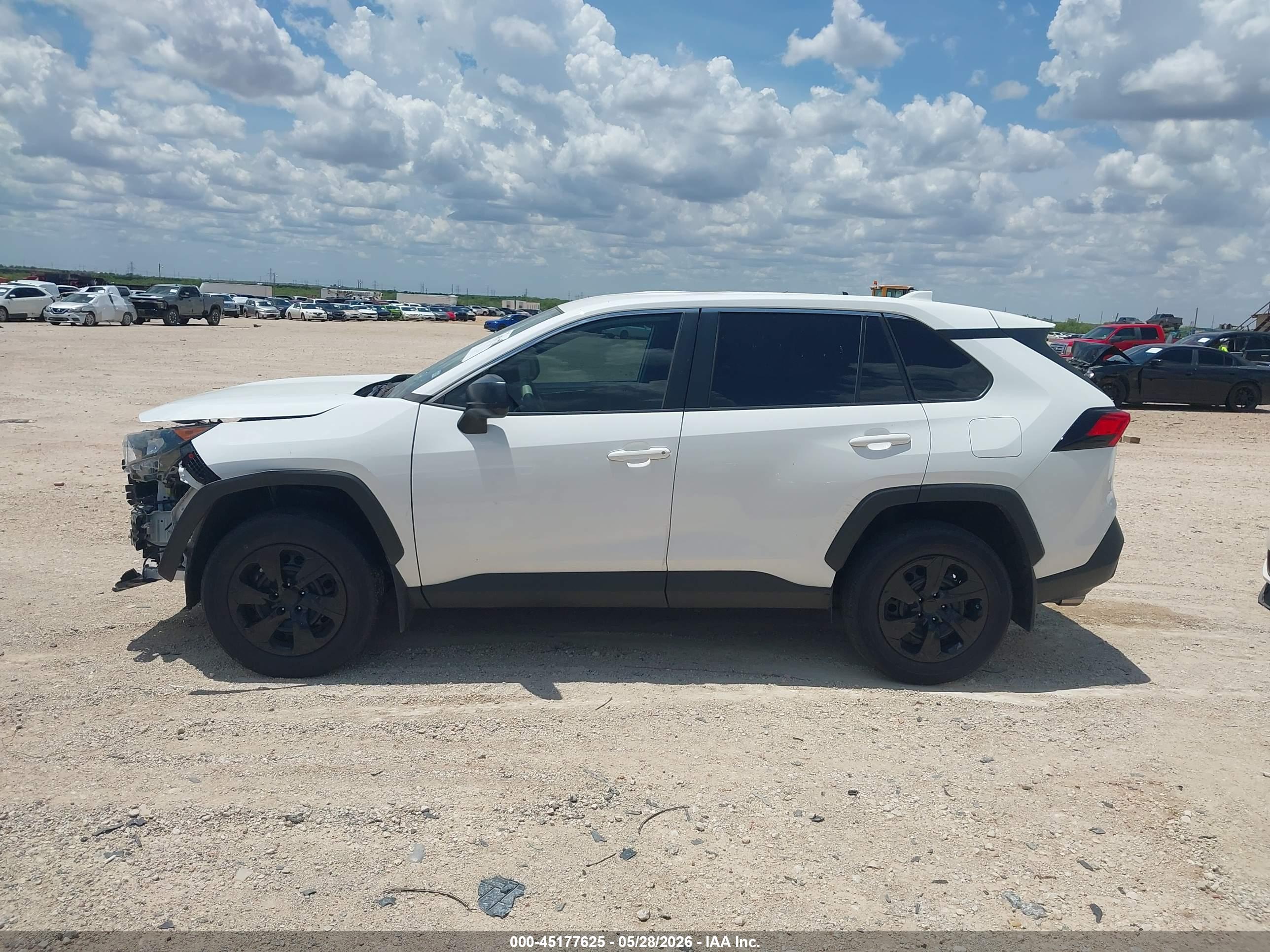 2022 TOYOTA RAV4 LE