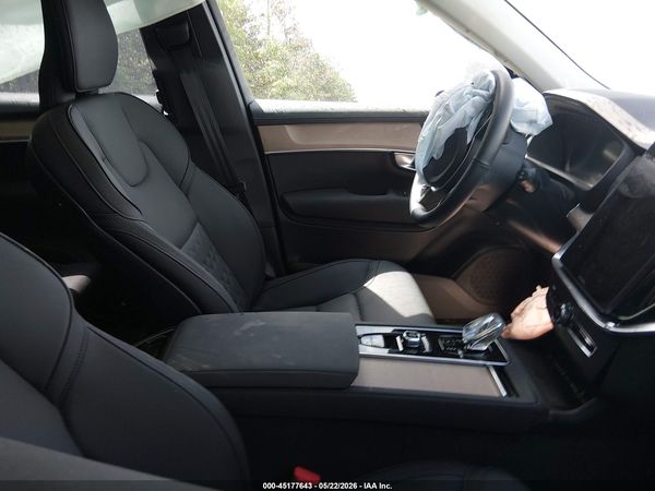 2025 VOLVO XC90 B6 PLUS 7-SEATER
