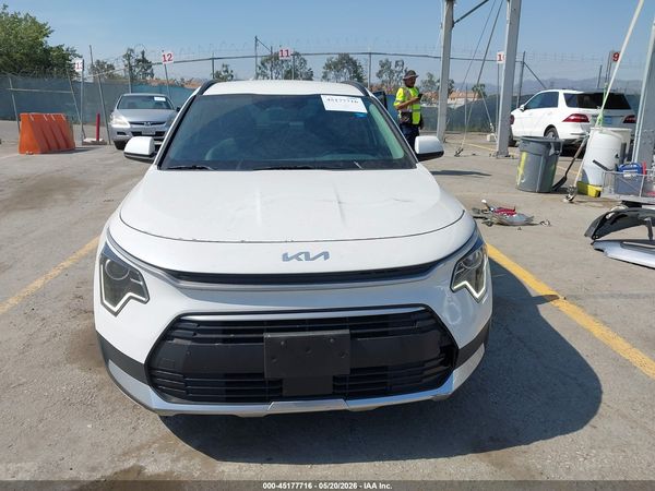 2024 KIA NIRO EX