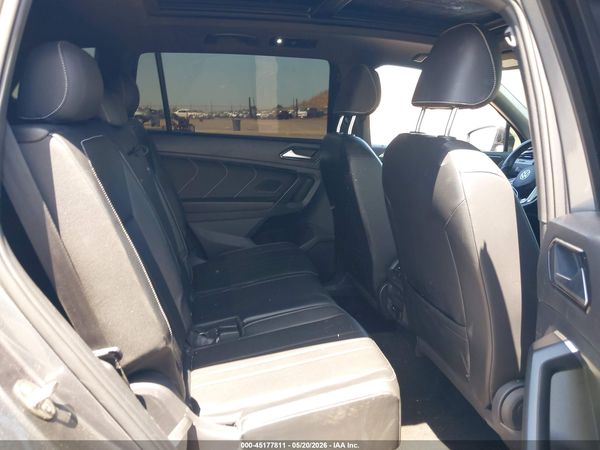 2022 VOLKSWAGEN TIGUAN 2.0T SE R-LINE BLACK — I8
