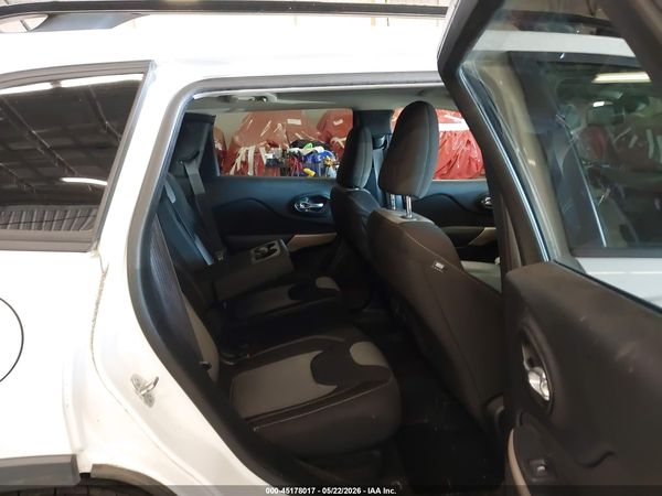 2018 JEEP CHEROKEE LATITUDE FWD