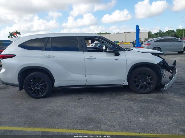 2023 TOYOTA HIGHLANDER XLE