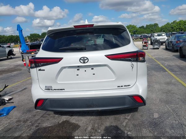 2023 TOYOTA HIGHLANDER XLE