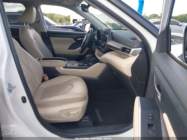 2023 TOYOTA HIGHLANDER XLE