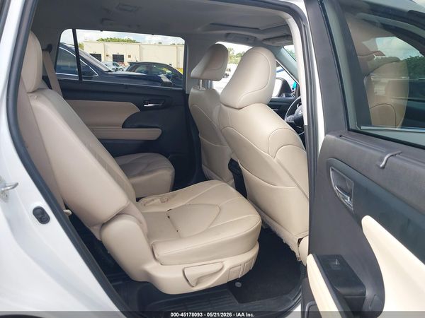 2023 TOYOTA HIGHLANDER XLE
