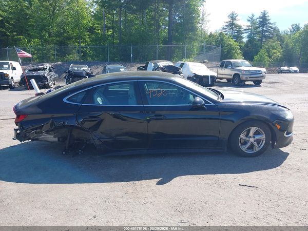 2022 HYUNDAI SONATA SE