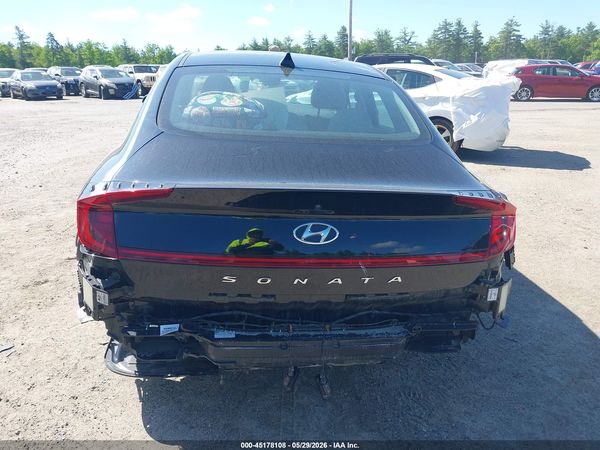 2022 HYUNDAI SONATA SE