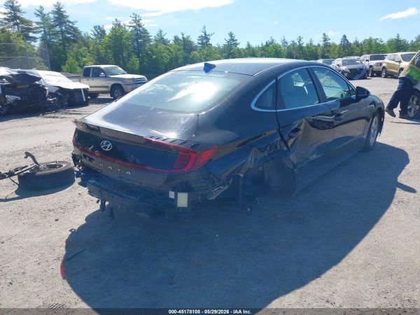 2022 HYUNDAI SONATA SE