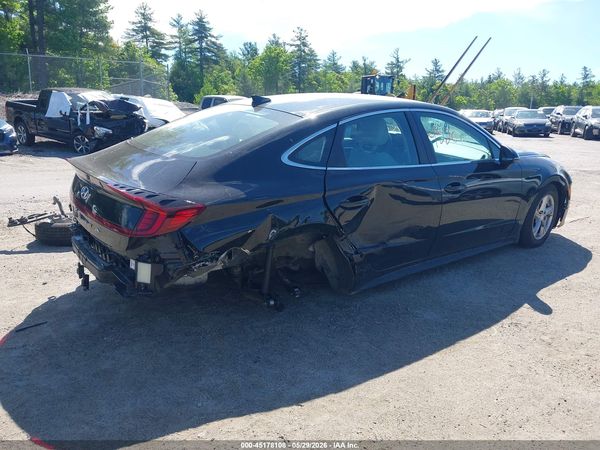 2022 HYUNDAI SONATA SE