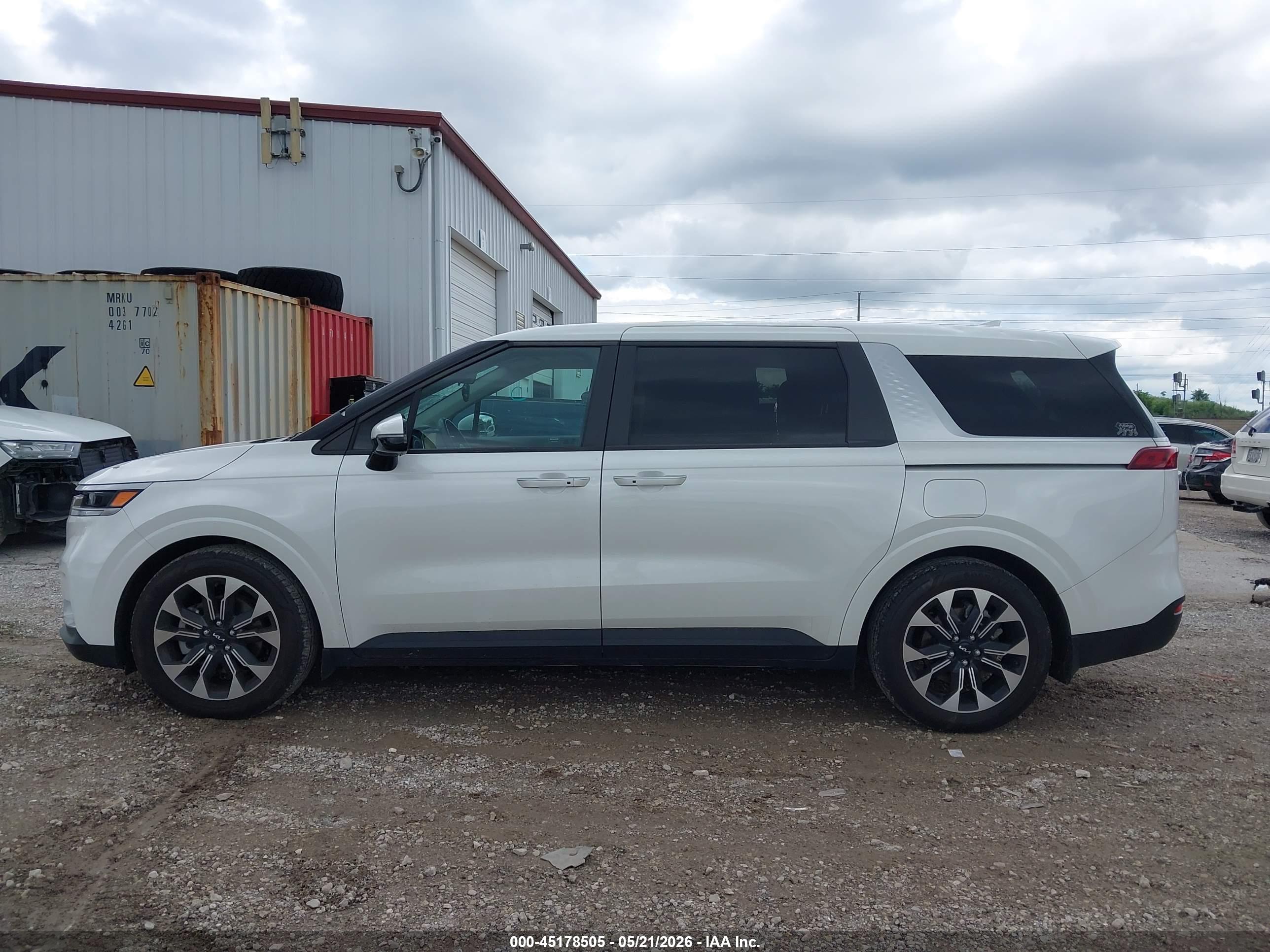 2024 KIA CARNIVAL MPV EX