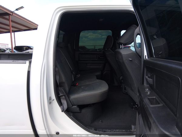 2022 RAM 2500 TRADESMAN  4X4 8' BOX