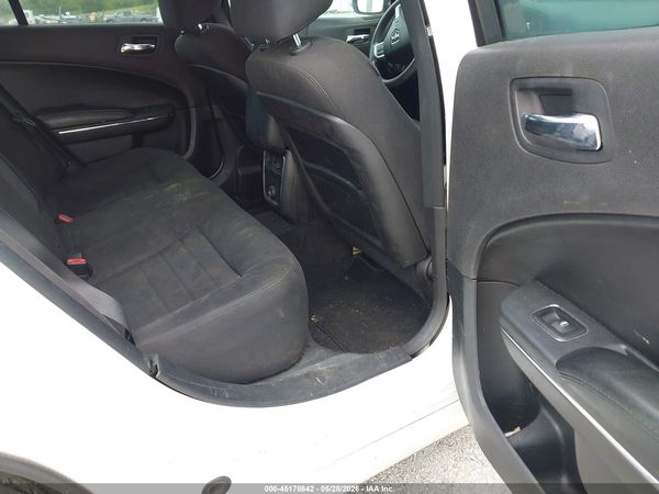 2012 DODGE CHARGER SE