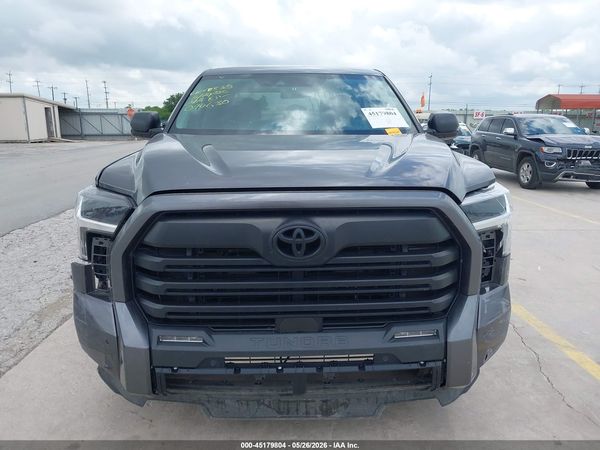 2023 TOYOTA TUNDRA SR5