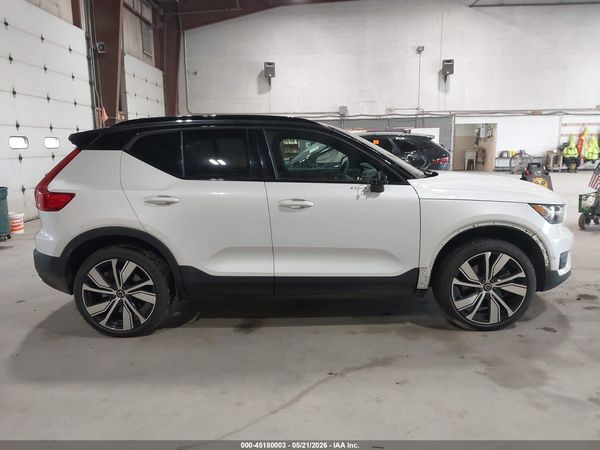 2022 VOLVO XC40 RECHARGE PURE ELECTRIC P8 TWIN ULTIMATE