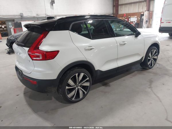 2022 VOLVO XC40 RECHARGE PURE ELECTRIC P8 TWIN ULTIMATE