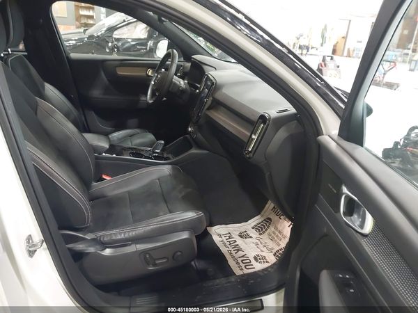 2022 VOLVO XC40 RECHARGE PURE ELECTRIC P8 TWIN ULTIMATE