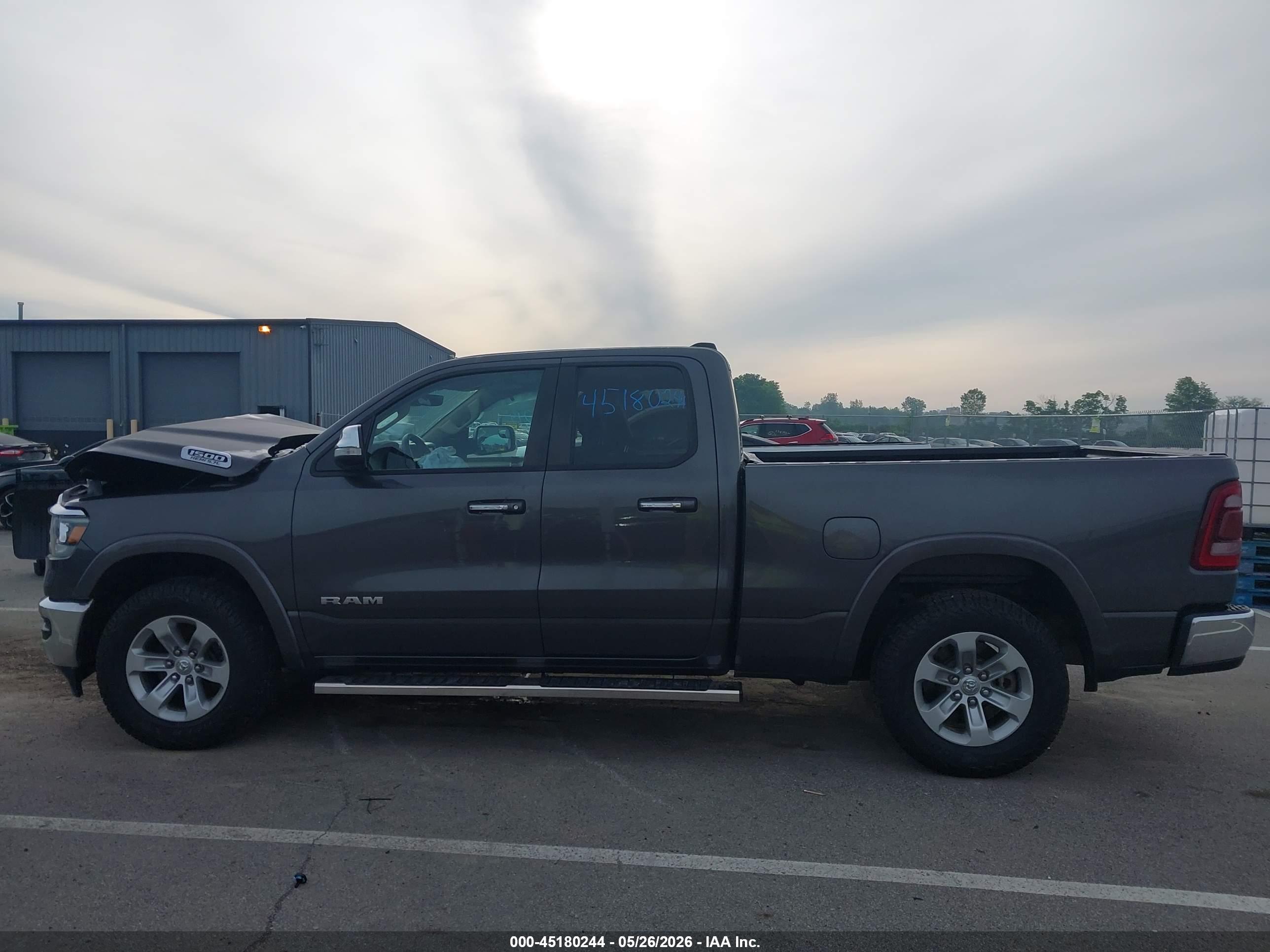 2020 RAM 1500 LARAMIE  4X4 6'4 BOX