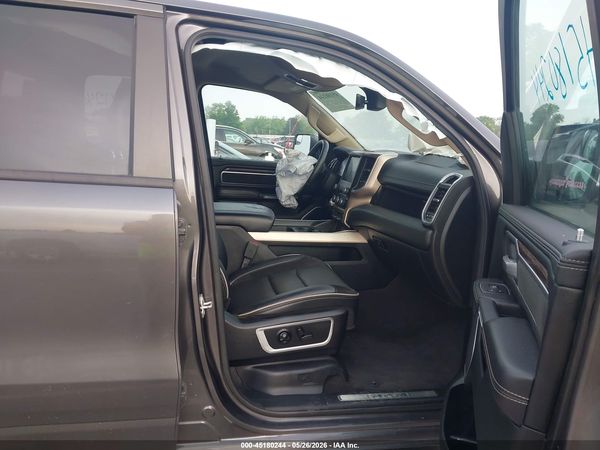 2020 RAM 1500 LARAMIE  4X4 6'4 BOX