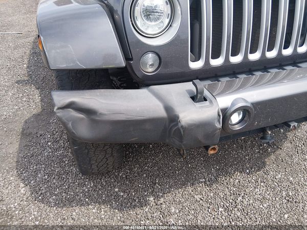 2017 JEEP WRANGLER UNLIMITED SAHARA 4X4