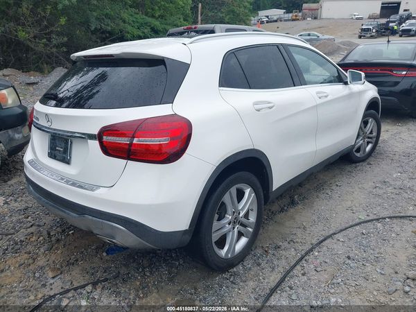 2020 MERCEDES-BENZ GLA 250 — I4