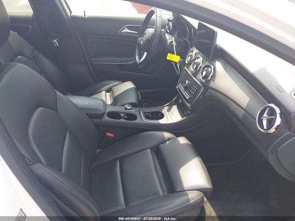 2020 MERCEDES-BENZ GLA 250 GLA250 — I5
