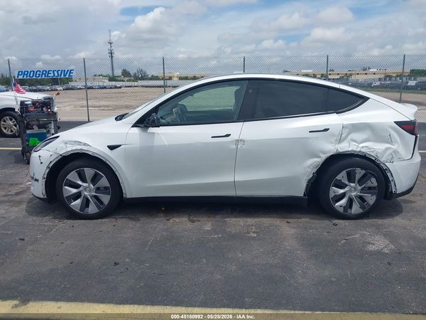 2024 TESLA MODEL Y