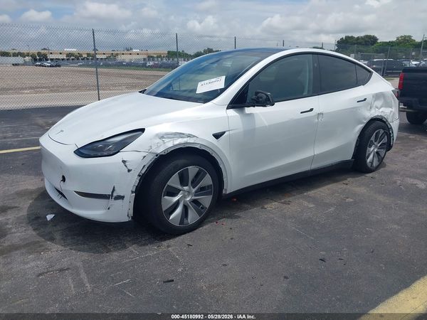 2024 TESLA MODEL Y