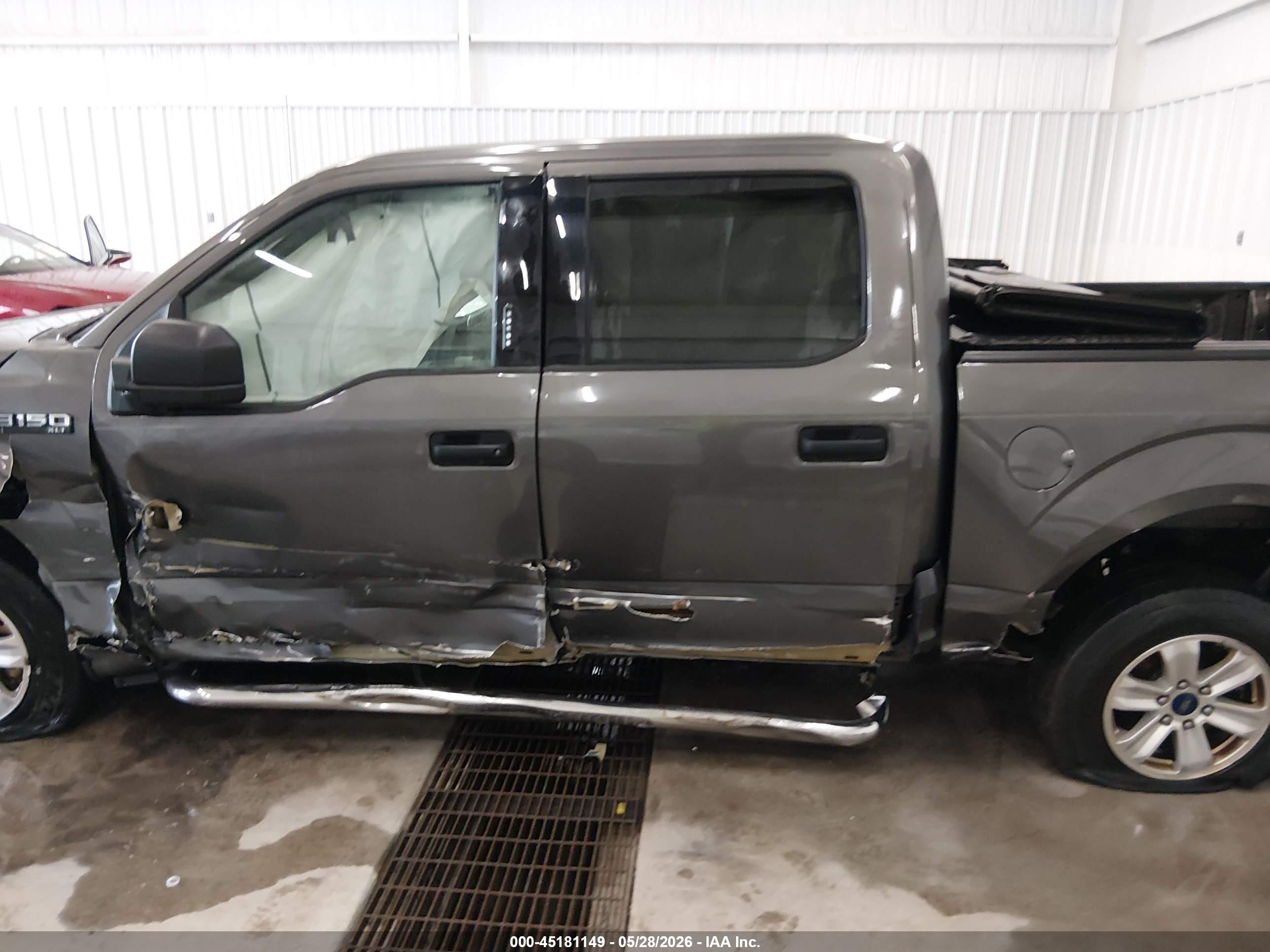 2017 FORD F-150 XLT