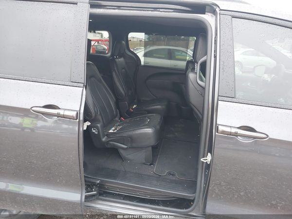 2022 CHRYSLER PACIFICA TOURING L AWD