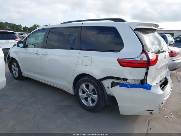 2017 TOYOTA SIENNA XLE PREMIUM 8 PASSENGER
