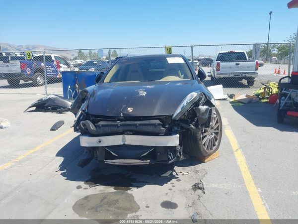2012 PORSCHE PANAMERA 4