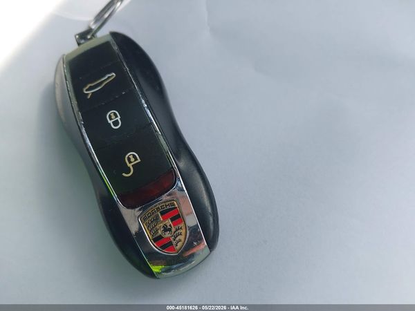 2012 PORSCHE PANAMERA 4