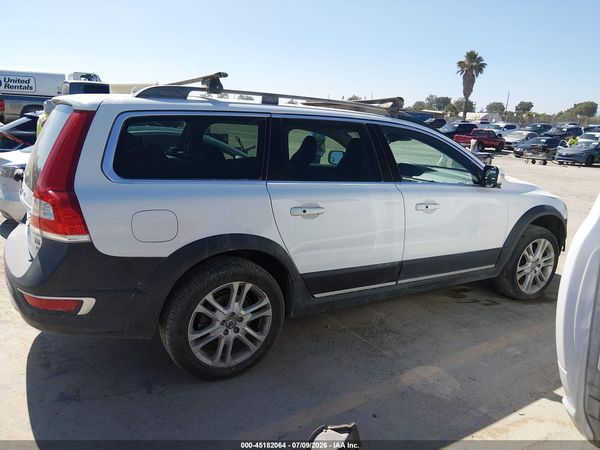 2016 VOLVO XC70 T5 PREMIER