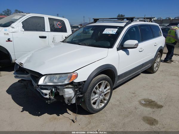 2016 VOLVO XC70 T5 PREMIER