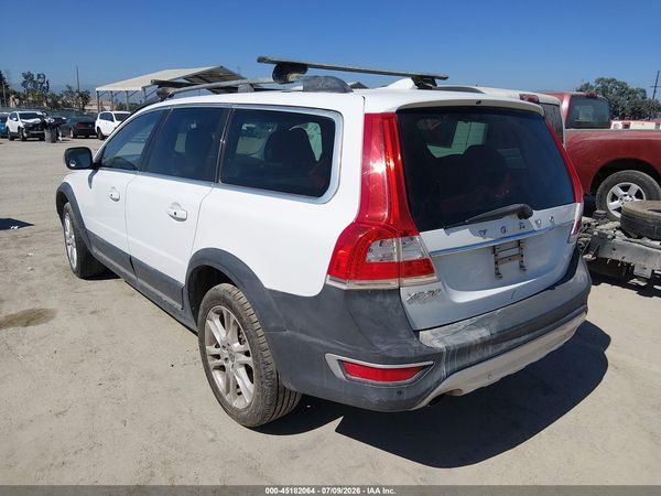 2016 VOLVO XC70 T5 PREMIER