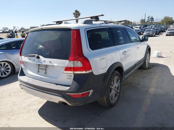 2016 VOLVO XC70 T5 PREMIER