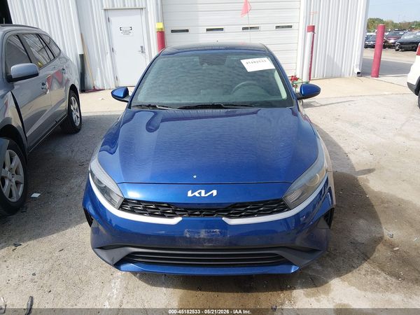 2023 KIA FORTE LXS