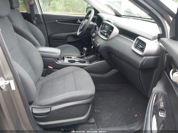 2017 KIA SORENTO 2.4L LX