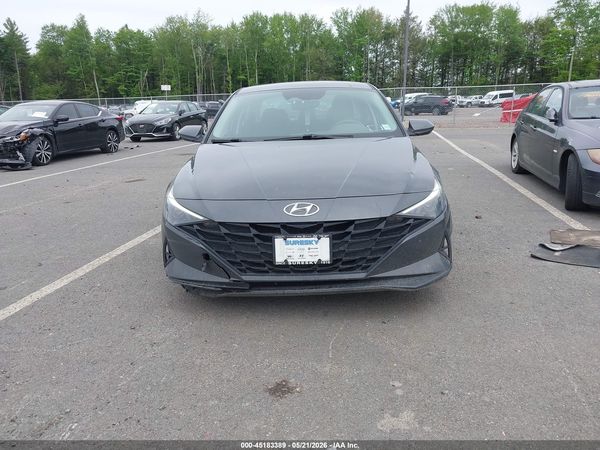 2023 HYUNDAI ELANTRA SE